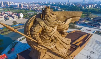 PiotrekPan - Ogromny, ważący 1200 ton posąg chińskiego boga wojny Guan Yu.
#chiny #po...