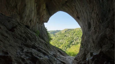Wujek_Fester - Mireczki, polecam mocno Thor's Cave w Peak District.
#zwiedzajzwykope...
