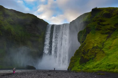 optimus_dime - Skógafoss jest jednym z najwyższych wodospadów na Islandii. Ma szeroko...