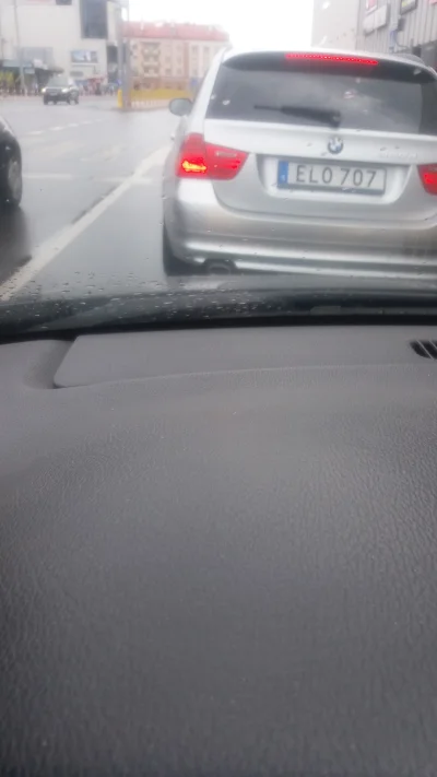 Szklanka_Mleka - No elo
#samochody #tablicerejestracyjne #bialystok #elo #smieszki