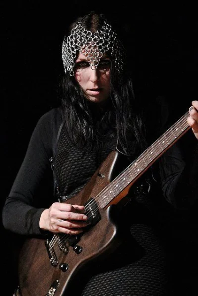 a.....s - #kobietyzgitarami

Chelsea Wolfe