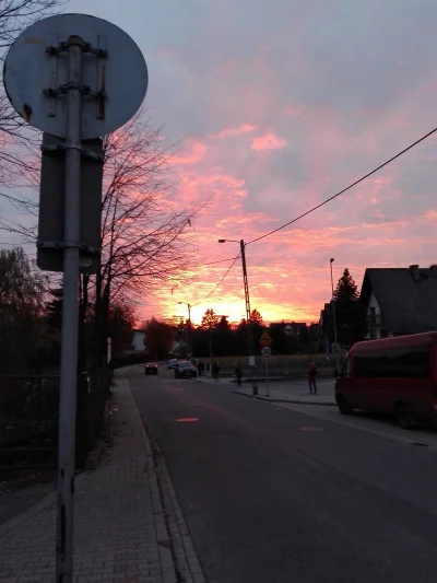 P.....r - STALKERZY UDAJCIE SIĘ DO NAJBLIŻSZEGO SCHRONIENIA, EMISJA NADCHODZI
#stalke...