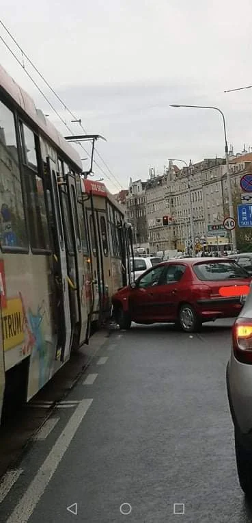 szmirabelka - @rybak_fischermann: o 11 jebło również na nowowiejskiej ( ͡° ͜ʖ ͡°)