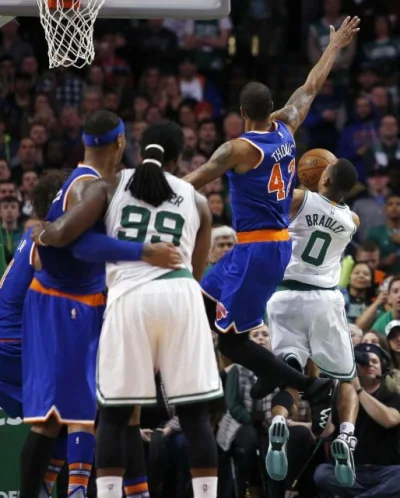 efeeem - #nba fajna rzecz z nocnego meczu Celtics - Knicks. W czwartej kwarcie Steven...