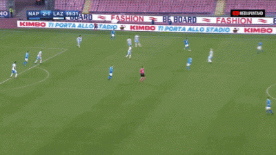 juwen - Nietypowy gol Piotra Zielińskiego na 3:1 w meczu z Lazio. 
#golgif #napoli #...