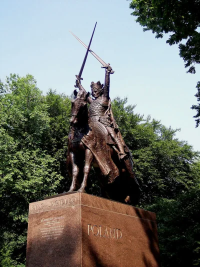 janekkenaj - @JohnFinn: A tu pomnik Króla Jagiełły w nowojorskim Central Park