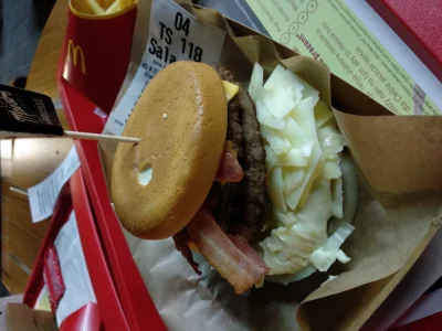 T.....y - Gdyby ktoś chciał wiedzieć jak wygląda #!$%@? zamówienie w #mcdonalds #food...