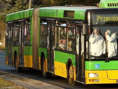 p.....e - Stowarzyszenie #lechpoznan wynajeło autobusy dla kibiców #legia Odwdzięczyl...