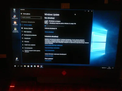 PanDanda - #windows10
#komputery
#laptopy

Mirki, co to się stanęło? 
15 minut, a tu ...