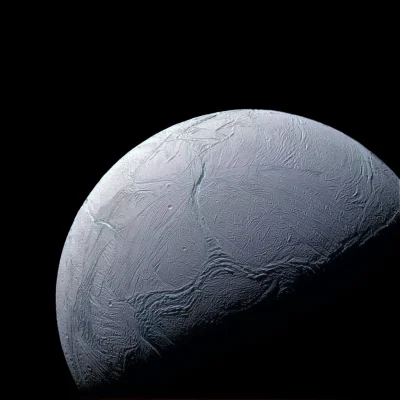 Elthiryel - Zdjęcie Enceladusa zrobione przez sondę Cassini 10 dni temu.

Źródło (i...