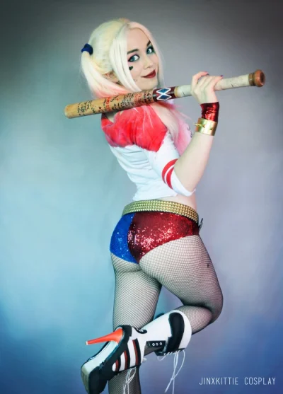 LOLGZcom - Harley Quinn #cosplay #batman