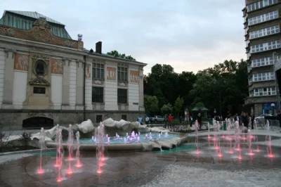 Kummernis - Żule na Placu Szczepańskim są jak gołębie - dasz jednemu papierosa i wszy...