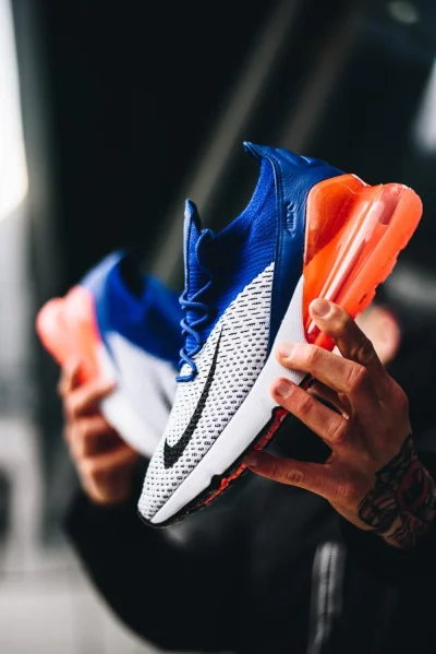 ranny - Ten model air max 270 Flyknit Racer Blue serio jest tak archaiczny, że już ni...