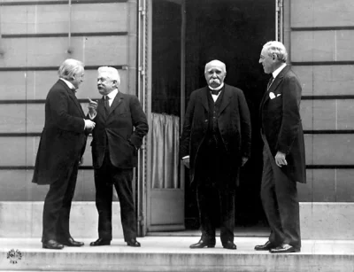 HaHard - #tegodnia 1918. Woodrow opuszcza Wersal

#historia #wilson #historiapolski...