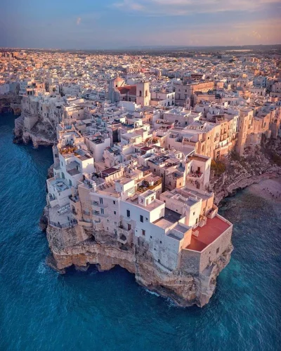 Castellano - Polignano a Mare, Bari, Włochy
foto: ImaginApulia
#fotografia #citypor...