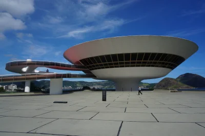 karolkopanko - Myślisz sobie, że to UFO albo render 3D, a to muzeum sztuki nowoczesne...