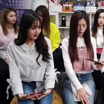 XKHYCCB2dX - #siyeon #jiu #dreamcatcher 
#koreanka #gif