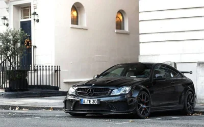 somebody - #c63 #mercedes #blackbeauty #carboners #samochody