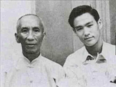 Pshemeck - Yip Man & Bruce Lee. 

#brucelee #wushu #sztukiwalki #historianazdjeciach
