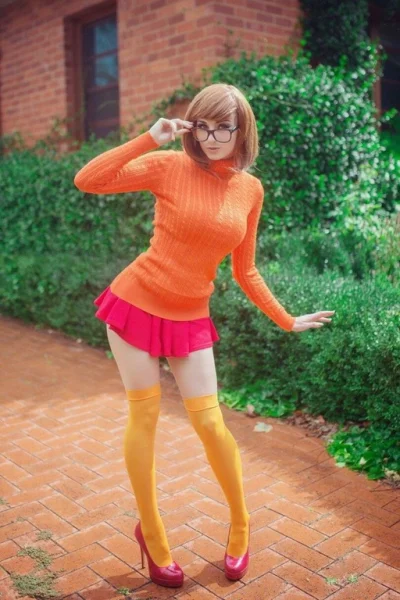 tomasz-szalanski - Velma #ladnapani #kreskowki #scoobydoo