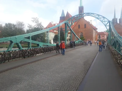 drzewko94 - Kurła #Wrocław, stare miasto to macie ładnie odpicowane. Ostrów Tumski to...
