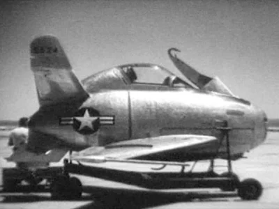 starnak - Flight Testing the XF-85 - 1948 US Air Force Educational Documentary - WDTV...