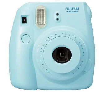 l-da - @rskkk: Teraz łatwo dostępne są Fujifilm Instax. Są niedrogie bo firma zarabia...