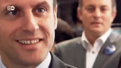 Pro-Xts - świntuszek

#macron #francja #heheszki #gif