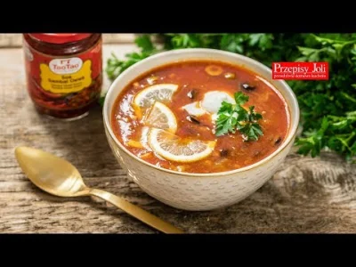 xandra - Solianka, zupa z ogórkami kiszonymi, przecierem pomidorowym, oliwkami zielon...