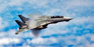 A.....1 - F-14 Tomcat w chwili przekraczania bariery dźwięku.

#militaria #military...