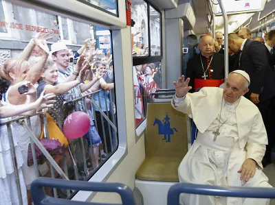 MrBENTLEY - Gościu sam papierz jechał tym tramwajem to juz za samo to warto zapłacić ...