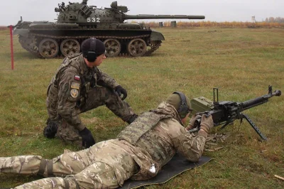 piotr-zbies - Polscy żołnierze na szkoleniu ukraińskiego desantu ( ͡° ͜ʖ ͡°)
SPOILER...