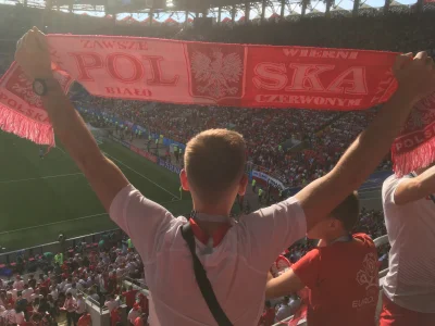 bebeto39 - Cóż, widzę że w tv wyglądało to równie źle co z trybun. 3/4 stadionu było ...