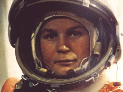 yolantarutowicz - Pierwszy różowy w kosmosie :-) Pierwszą kobietą na orbicie była Wal...