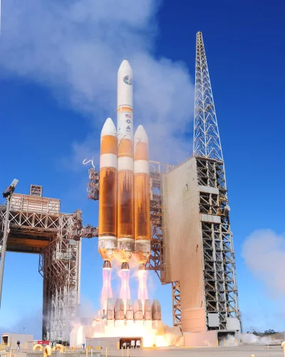 angelo_sodano - 28.08.13 start rakiety Delta IV-Heavy

#usa #nasa #kosmos #rakiety ##...