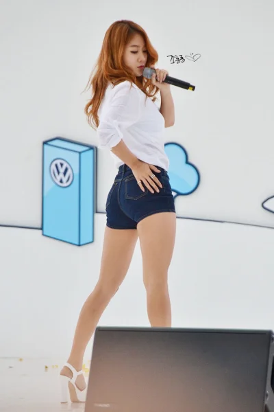 K.....o - #soyu #sistar 

#koreanka