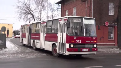 I.....0 - Nie wiem czy wiecie, ale teraz są już ostatnie chwile, kiedy w Polsce autob...