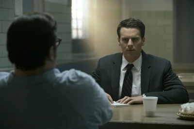 Red_u - Akurat niedawno skończyłem oglądać Mindhunter-a na Netflixie. Polecam.