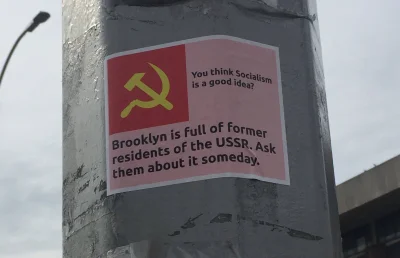 janek_kenaj - Takie plakaty można ostatnio spotkać na Brooklynie w Nowym Jorku.

#n...