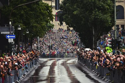 f.....d - zdjęcie z dzisiejszego etapu Touru, który ogląda więcej ludzi niż całą kole...