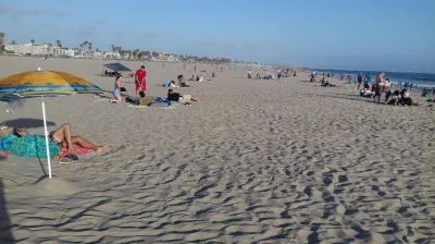 michal-religa - @sokytsinolop: Venice Beach CA - sprzed miesiąca. Zero parawanów.
