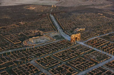 myrmekochoria - Miasto zostało założone przez cesarza Trajana w 100 n.e. prawdopodobn...
