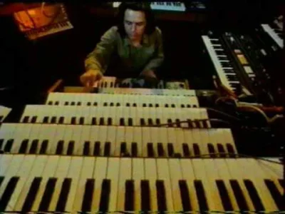 japer - Jedziemy z Equinoxe 4. :3



#ulubionapiosenkajapera #jeanmicheljarre #mirkoe...