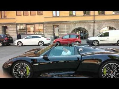 qlimax3 - Zlatan Ibrahimovic i Porsche 918 Spyder w Sztokholmie

#motoryzacja #porsch...