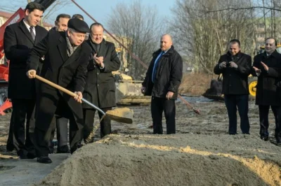 Kioteras76 - Kaczyński zakopał dokumentów ,,aneks WSI" (wyciek zdjęcia z Fakt.pl)