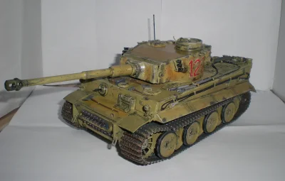 Brejku - Pz.Kpfw VI "Tiger" - model Italeri 286.
Sycylia 1943
Tak wiem,gąski traged...