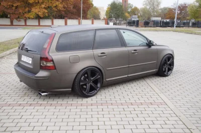 t.....5 - po co obniżać zawieszenie przy napędzie 4x4? 

#motoryzacja #tuning #volvo