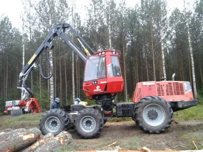 a.....o - #maszynyboners #maszynanadzis #lesnictwo #pracbaza 
Takie oto dziś w pracy...
