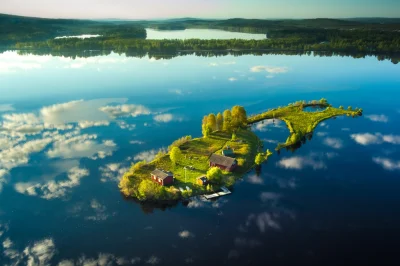 Artktur - Wyspa Kotisaari. Rovaniemi, Finlandia

Odkrywaj świat z wykopem ---> #exp...
