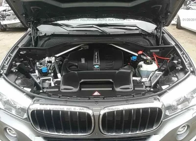BLKauto - Cześć Mirki - jutro do licytacji leci BMW E92 M3 a pojutrze BMW X5 2015 3.0...